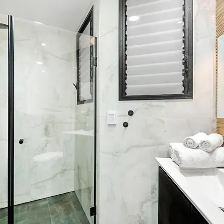 Cozy New Space W Bomb Shelter Steps From Beach M7 Tel Aviv Exterior photo