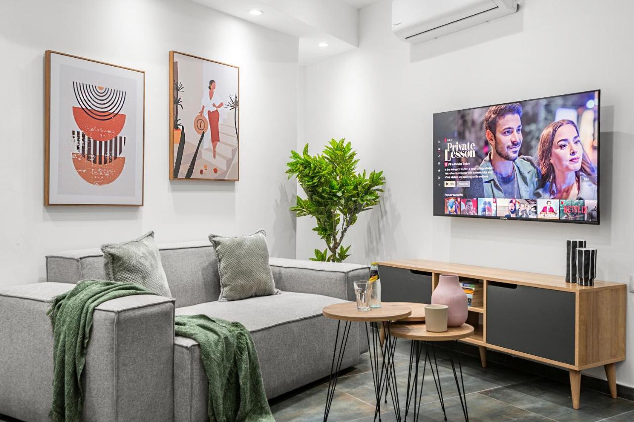 Cozy New Space W Bomb Shelter Steps From M7 * Tel-Aviv